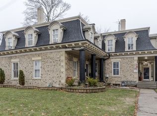 363 Prairie St APT 1, Elgin, IL 60120