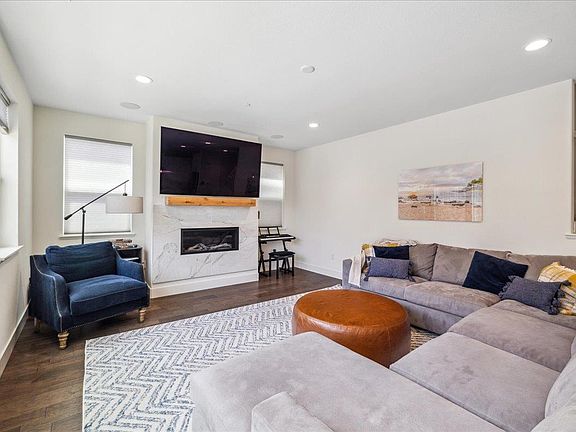 4th image of 219 Miraluna Dr