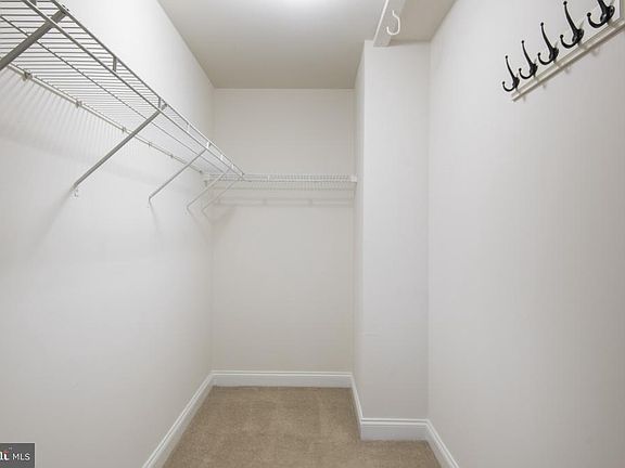 5th image of 1001-13 Chestnut St #305E