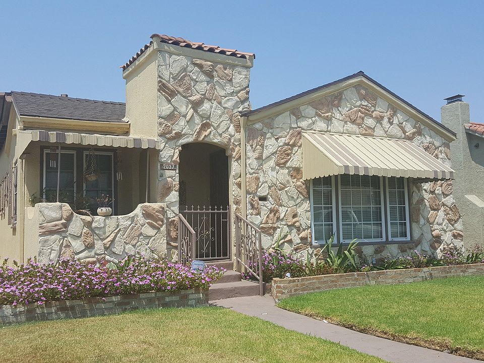 1st image of 2037 W 85th St