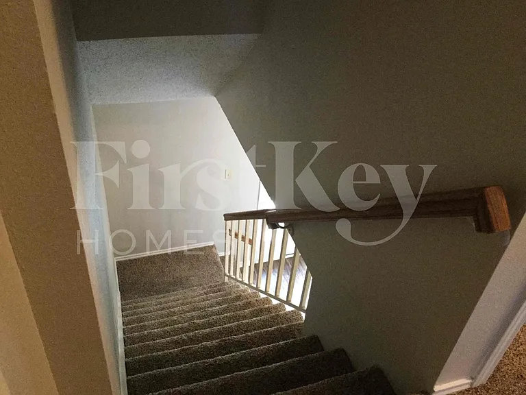 1403 Bradford Pl — Photo 16
