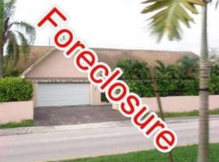 9400 SW 136th St, Miami, FL 33176