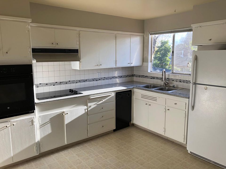 1st image of 1719 Roosevelt Ave