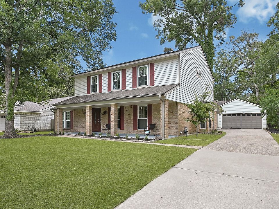 1st image of 2903 Silver Falls Drive