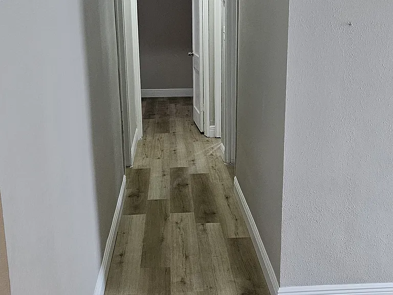 4320 S West Shore Blvd — Photo 4