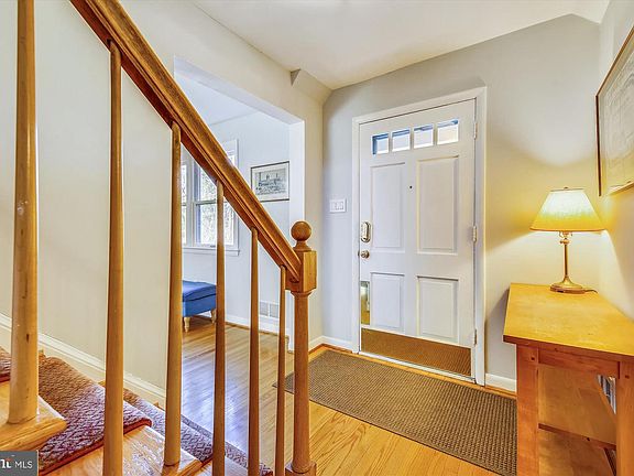 3rd image of 10149 Cedar Ln