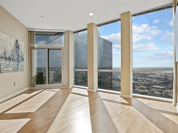 2nd image of 500 Throckmorton St APT 2308