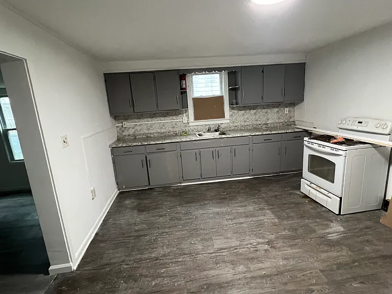 60 W Pitman St — Photo 5