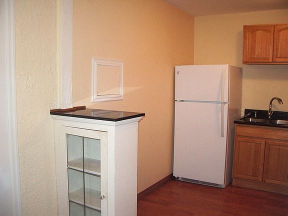 3rd image of 221 W Mercer St APT 301