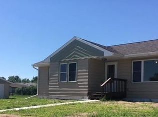 1005 8th St SW, Wadena, MN 56482