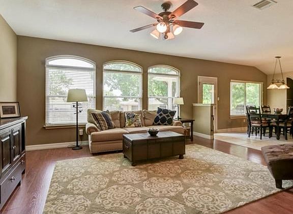 Open living room and breakfast area