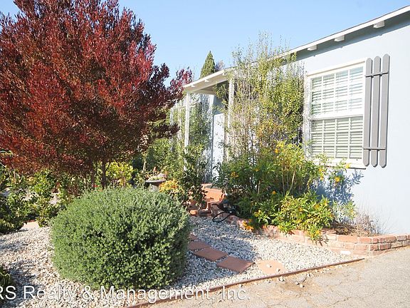 2nd image of 2462 Louella Ave