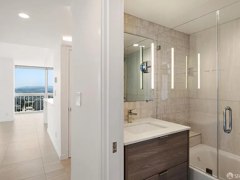 2200 Sacramento St #1207 — Photo 13