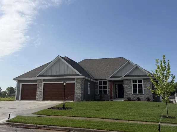 N66W21193 Sweet Clover DRIVE, Menomonee Falls, WI 53051