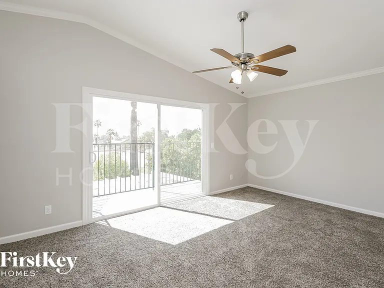 5359 E Elmwood St — Photo 8