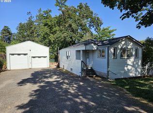 164 N 5th St, Saint Helens, OR 97051