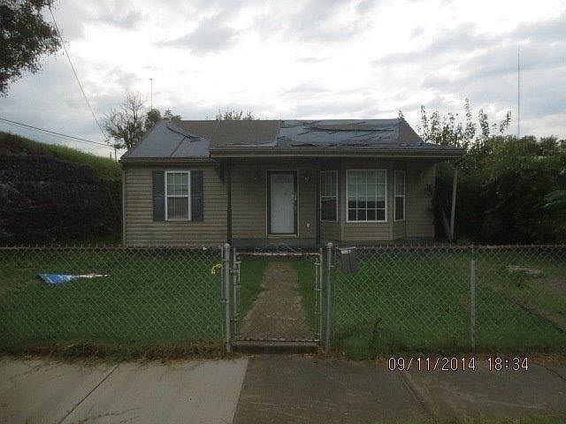 1st image of 101 NE Oglewood Ave