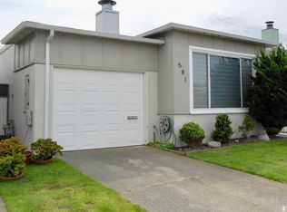 581 Skyline Dr, Daly City, CA 94015