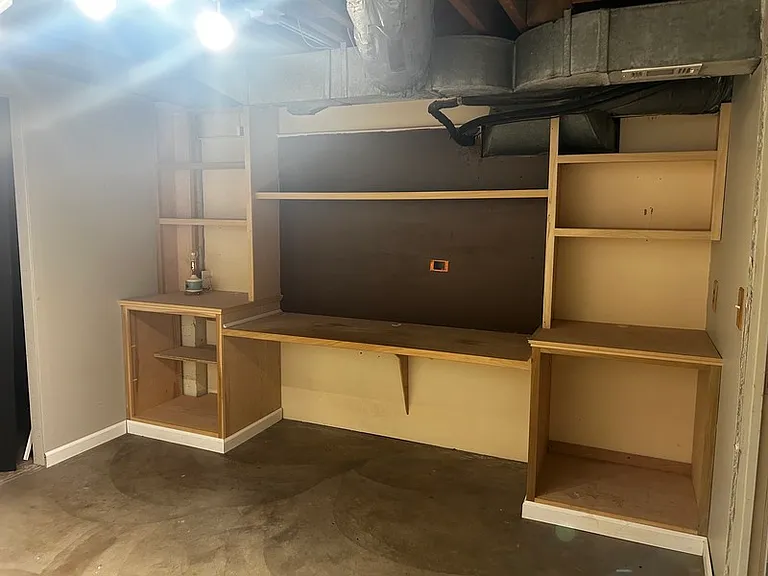 2421 Clarendon Ave — Photo 17