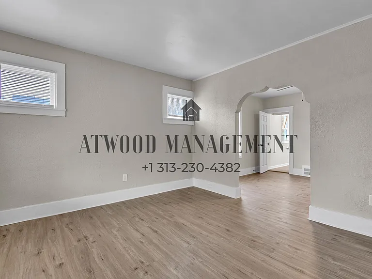 8193 Traverse St — Photo 3