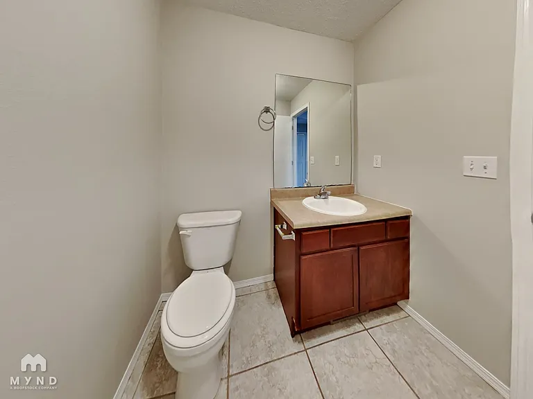 1119 S Brown Ave — Photo 16