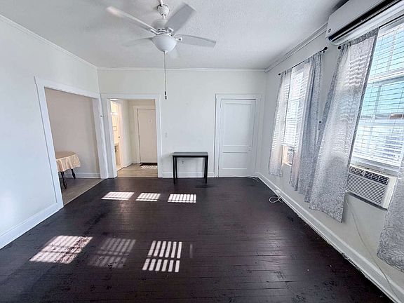 2nd image of 406 Northwood Rd APT 4