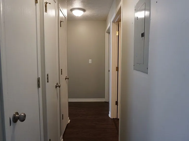 518 Jefferson St — Photo 19
