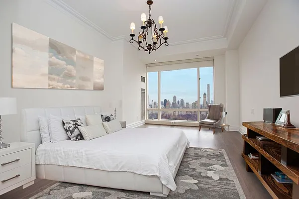 Rented by Trump International Realty | media 14