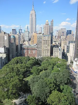 Rented by Newell and Assoc. | media 7