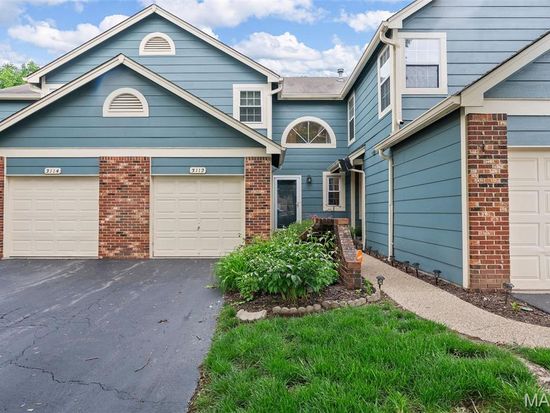 3112 Autumn Shores Dr, Maryland Heights, MO 63043