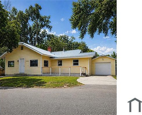 2nd image of 37411 Magnolia Ave