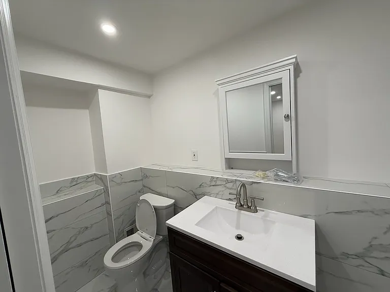Strathmore Dr — Photo 6