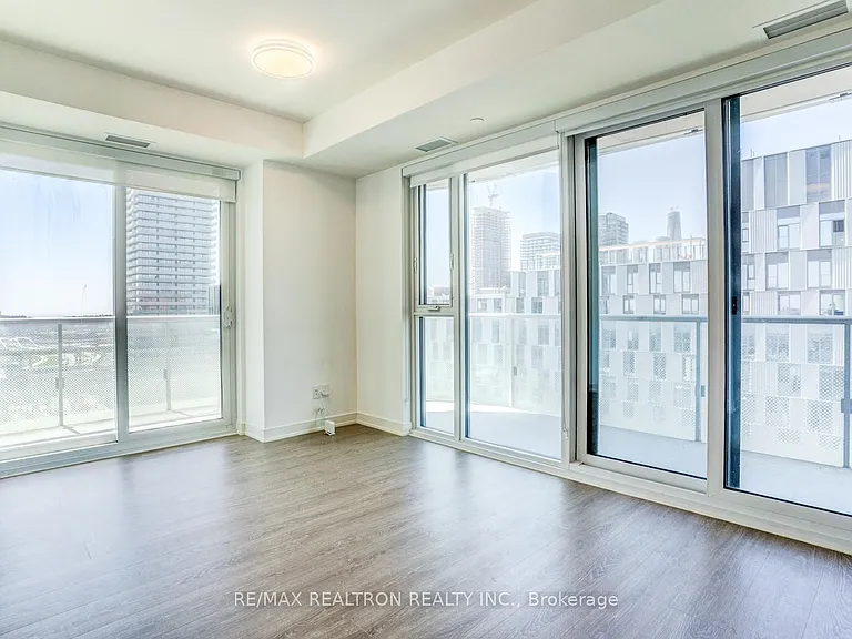 425 Front St E #1213 — Photo 7