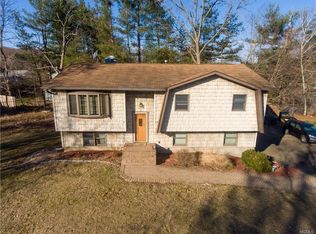 25 Rutledge Ave, Highland Mills, NY 10930