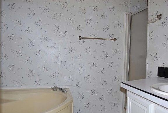 3rd image of 810 Bluewater Dr