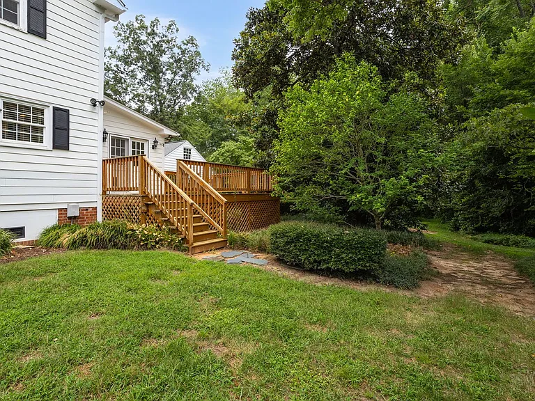 4205 Belvoir Dr — Photo 41