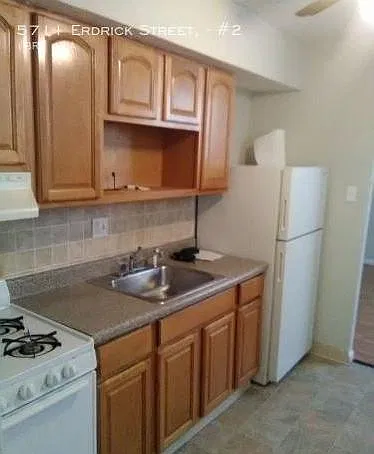 5711 Erdrick St — Photo 3