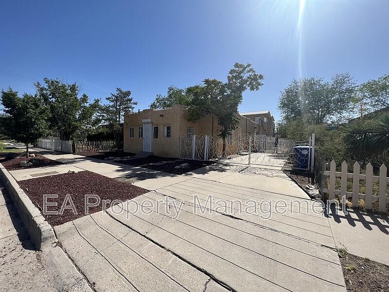 1st image of 1314 Los Tomases Dr NW Unit C