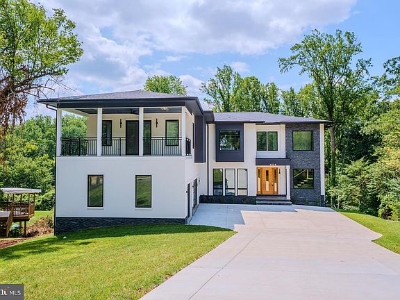 4th image of 1434 Waggaman Cir
