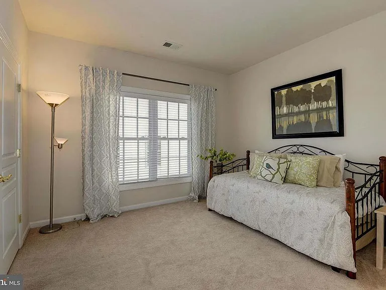 Chapel Ridge Ct — Photo 10