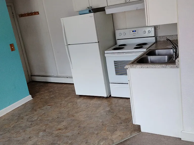 141 County St #6 — Photo 5