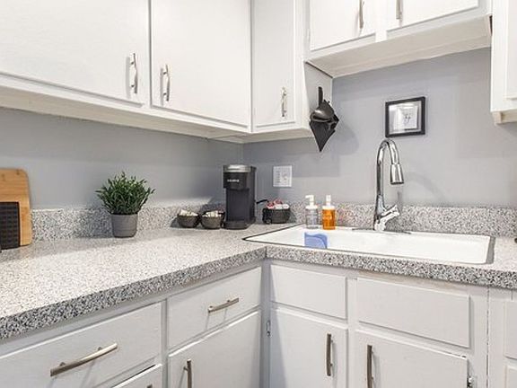 4th image of 5133 NW Kalivas Cir #17