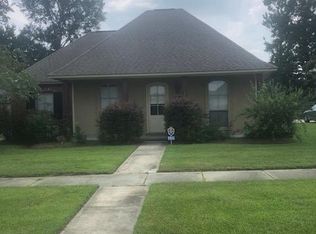 2622 Long Branch Dr, Zachary, LA 70791