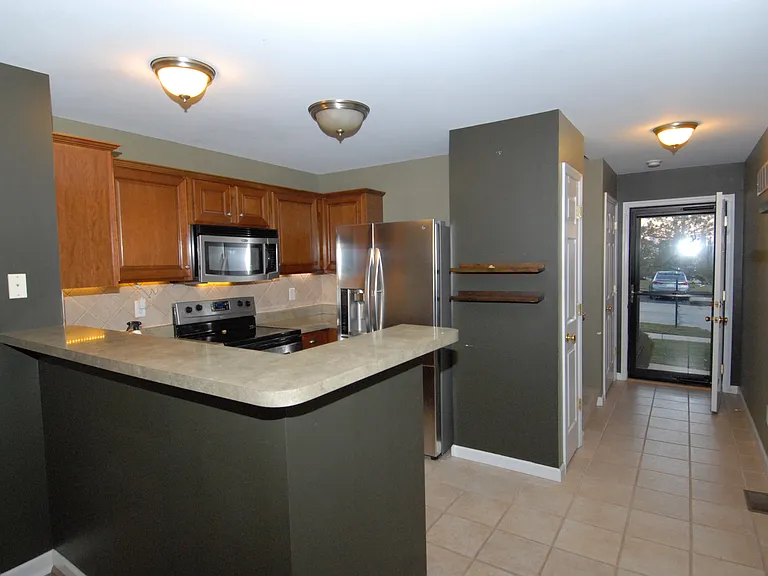 603 Country Village Dr — Photo 21