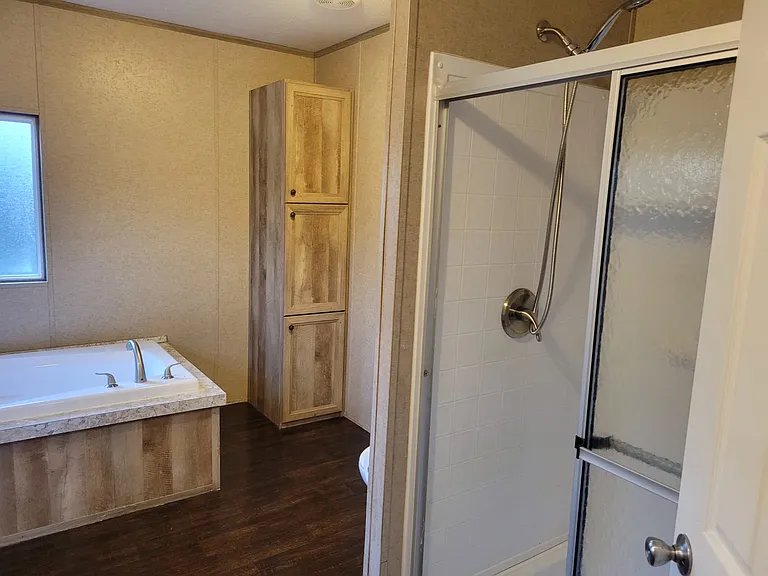1054 Country Ct — Photo 32