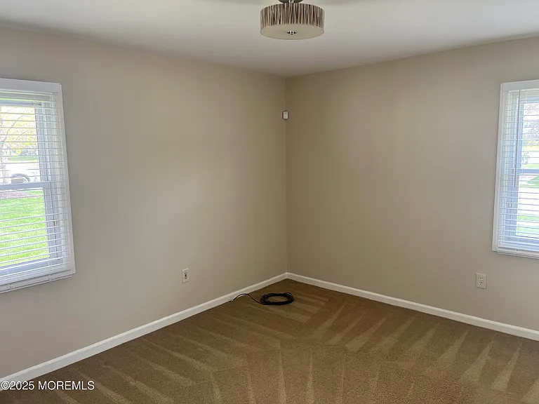 32 Idlewild Ln — Photo 22