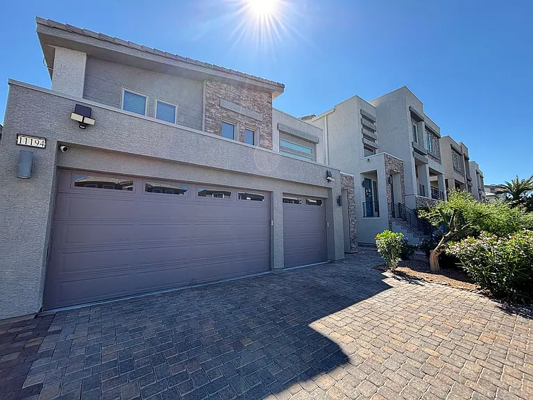 11194 Formosa Springs Ct — Photo 56