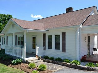 504 Pea Ridge St, Morganton, NC 28655