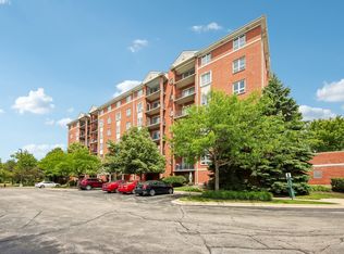 190 N Milwaukee Ave APT 401, Wheeling, IL 60090