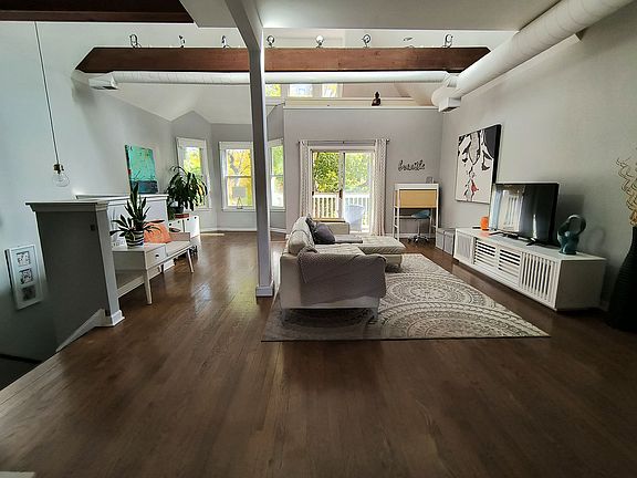 5th image of 3020 N Hoyne Ave #2